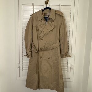 90s Burberry Beige Double-Breasted Trench Coat